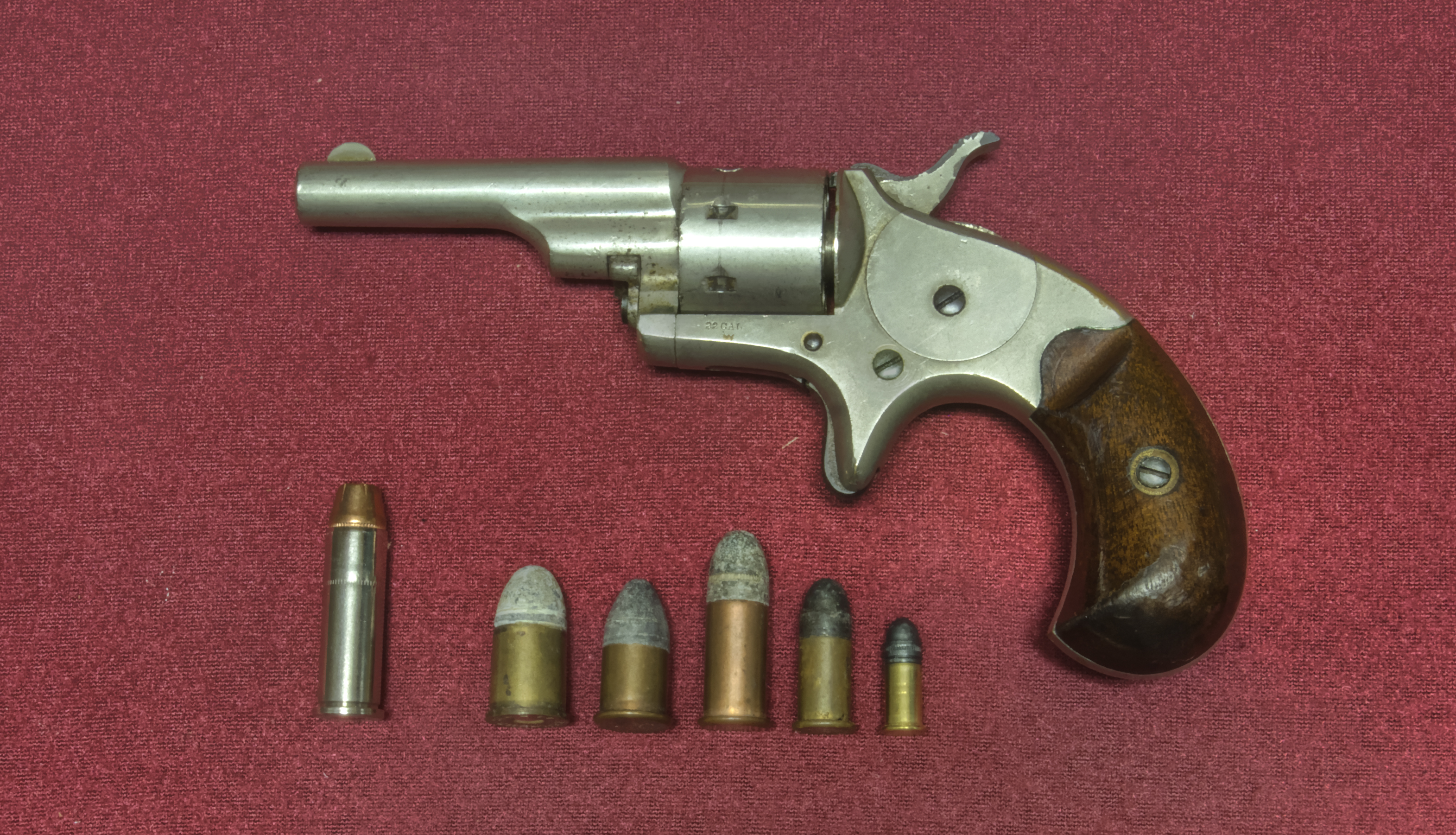 Colt Peacemaker Vintage Guns Set of 4 41 Cal Derringer Made in USA Vintage ...
